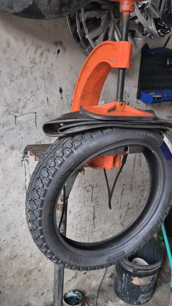 Vulcanização de pneu é segura? Entenda quando o reparo é indicado