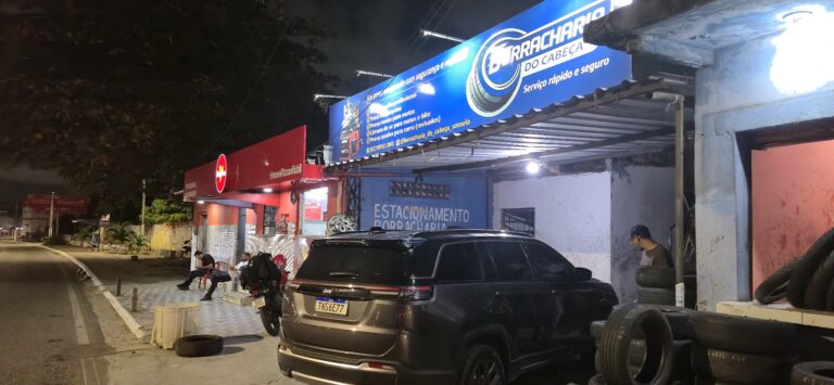 Fachada da Borracharia do Cabeça na Serraria, Maceió, na Avenida Menino Marcelo